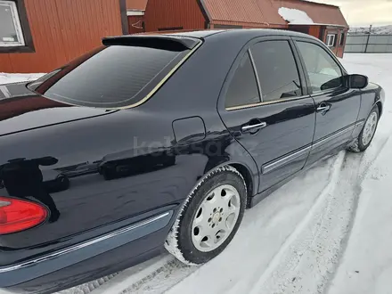 Mercedes-Benz E 320 1999 года за 5 200 000 тг. в Усть-Каменогорск – фото 14