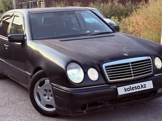 Mercedes-Benz E 320