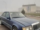 Mercedes-Benz E 220 1993 года за 850 000 тг. в Алматы – фото 4