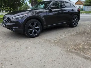 Infiniti FX35