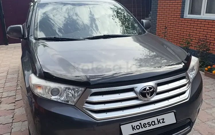 Toyota Highlander 2011 года за 11 900 000 тг. в Алматы
