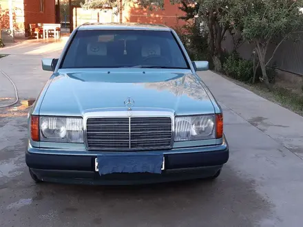 Mercedes-Benz E 230 1991 года за 2 400 000 тг. в Кызылорда – фото 2