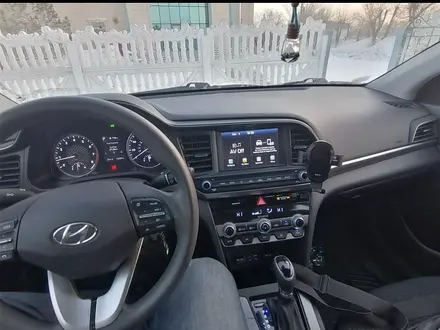 Hyundai Elantra 2019 года за 8 300 000 тг. в Караганда – фото 8