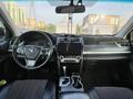 Toyota Camry 2013 года за 6 150 000 тг. в Актобе – фото 8