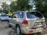 Hyundai Santa Fe 2010 года за 3 000 000 тг. в Актобе – фото 3