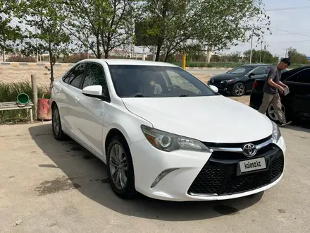 Toyota Camry 2015 года за 5 700 000 тг. в Жанаозен
