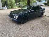 Mercedes-Benz E 240 1998 года за 2 050 000 тг. в Актобе – фото 3