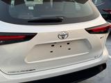 Toyota Highlander Luxe 2025 года за 23 700 000 тг. в Уральск – фото 3