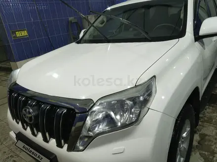 Toyota Land Cruiser Prado 2015 года за 16 000 000 тг. в Актобе – фото 17