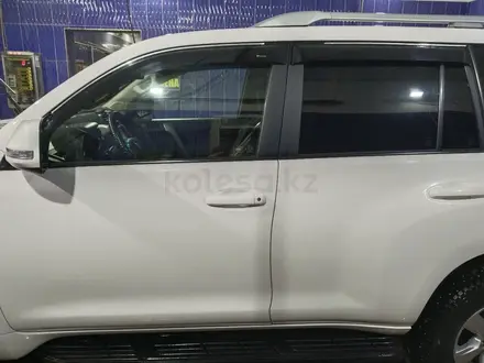 Toyota Land Cruiser Prado 2015 года за 16 000 000 тг. в Актобе – фото 19