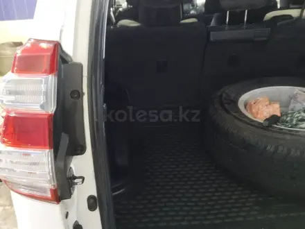 Toyota Land Cruiser Prado 2015 года за 16 000 000 тг. в Актобе – фото 9