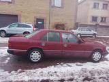 Mercedes-Benz E 200 1989 года за 1 300 000 тг. в Астана