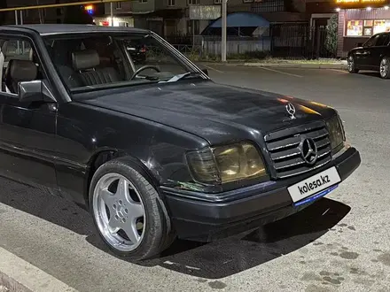 Mercedes-Benz E 230 1990 года за 1 300 000 тг. в Чунджа – фото 15