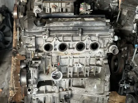 Двигатель на Toyota Avensis за 280 000 тг. в Алматы