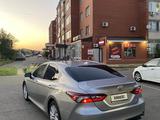 Toyota Camry 2021 годаүшін10 800 000 тг. в Уральск – фото 4