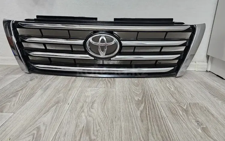Решетка радиатора на Toyota Prado 150үшін20 000 тг. в Алматы