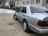 Mercedes-Benz E 260 1988 года за 1 050 000 тг. в Кокшетау – фото 2