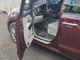 Kia Carnival 2019 года за 16 400 000 тг. в Алматы – фото 4