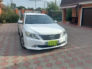 Toyota Camry, 2012