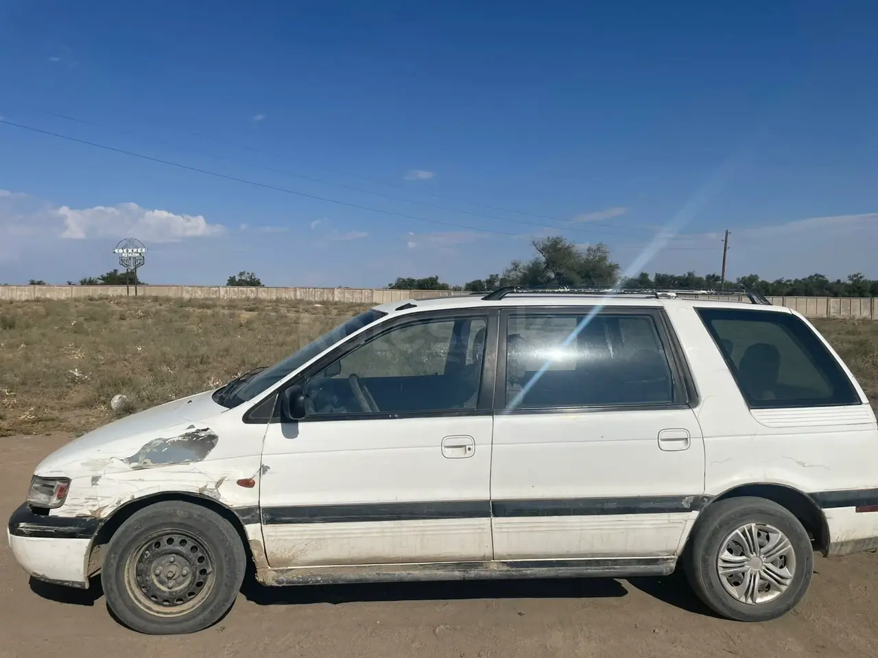 Mitsubishi Space Wagon, 1997