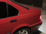 BMW 318 1996 года за 1 550 000 тг. в Семей