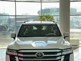 Toyota Land Cruiser Premium 2023 годаfor63 700 000 тг. в Алматы – фото 2