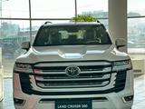 Toyota Land Cruiser Premium 2023 года за 63 700 000 тг. в Алматы – фото 3
