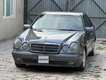 Mercedes-Benz E 280 1999 года за 2 700 000 тг. в Алматы – фото 2