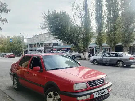 Volkswagen Vento 1994 года за 1 400 000 тг. в Тараз – фото 4