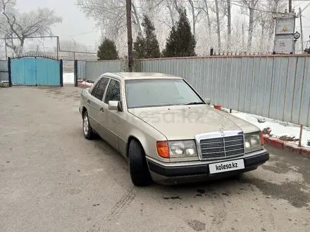 Mercedes-Benz E 230 1990 года за 1 250 000 тг. в Алматы – фото 5