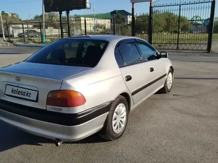 Toyota Avensis 2001 года за 2 450 000 тг. в Шиели – фото 5