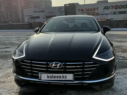 Hyundai Sonata 2020 года за 12 000 000 тг. в Алматы – фото 2