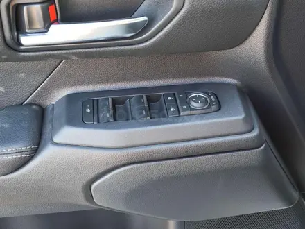 Toyota Land Cruiser Prado Luxe 2026 года за 35 800 000 тг. в Семей – фото 5