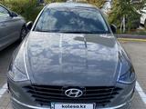 Hyundai Sonata 2021 годаfor10 900 000 тг. в Астана – фото 2