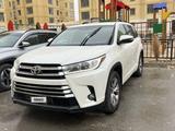 Toyota Highlander 2016 годаүшін11 500 000 тг. в Жанаозен – фото 2