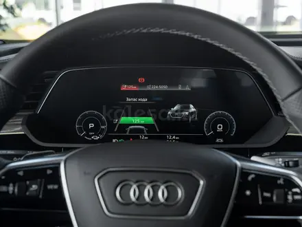 Audi Q8 e-tron 55 S line 2023 года за 36 500 000 тг. в Алматы – фото 19