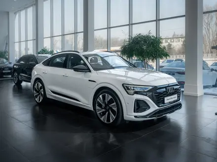 Audi Q8 e-tron 55 S line 2023 года за 36 500 000 тг. в Алматы