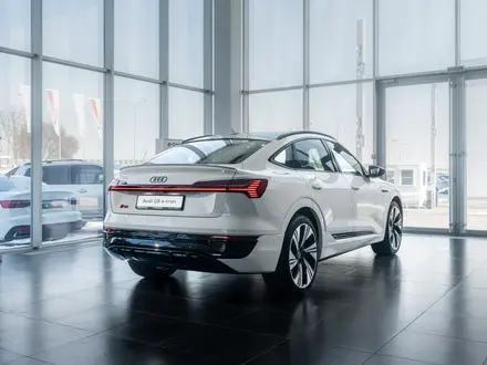 Audi Q8 e-tron 55 S line 2023 года за 36 500 000 тг. в Алматы – фото 4