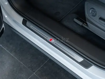 Audi Q8 e-tron 55 S line 2023 года за 36 500 000 тг. в Алматы – фото 21