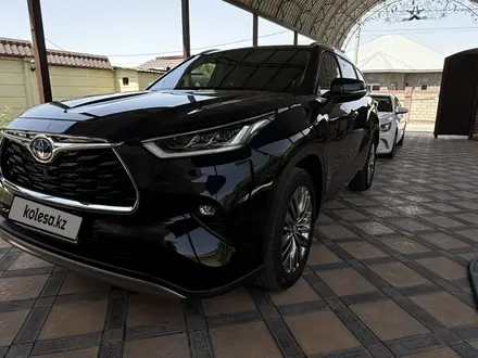 Toyota Highlander 2023 года за 26 000 000 тг. в Шымкент