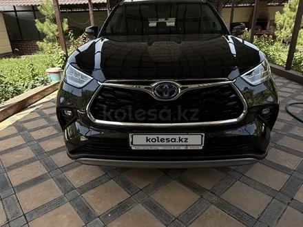 Toyota Highlander 2023 года за 26 000 000 тг. в Шымкент – фото 2