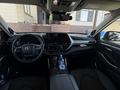 Toyota Highlander 2023 года за 26 000 000 тг. в Шымкент – фото 9