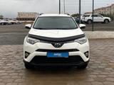 Toyota RAV4 2019 года за 11 600 000 тг. в Караганда – фото 2