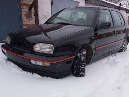 Volkswagen Golf 1996 года за 650 000 тг. в Алматы