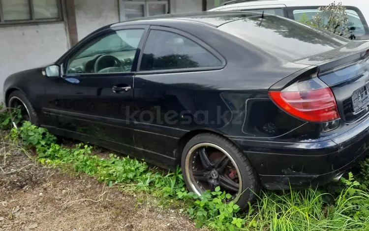 Mercedes-Benz C 160 2001 года за 100 000 тг. в Караганда