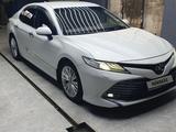 Toyota Camry 2019 года за 13 500 000 тг. в Шымкент – фото 2