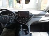Toyota Camry 2021 годаүшін13 300 000 тг. в Алматы – фото 3