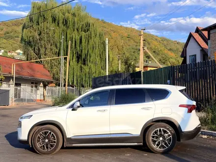 Hyundai Santa Fe 2021 года за 12 000 000 тг. в Алматы – фото 5