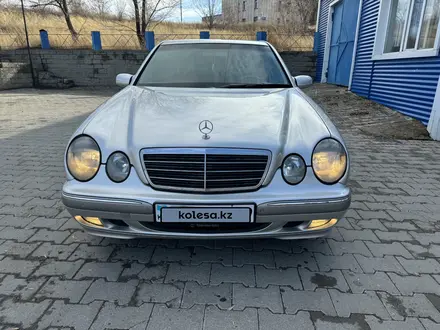 Mercedes-Benz E 240 2000 года за 3 999 999 тг. в Караганда – фото 2