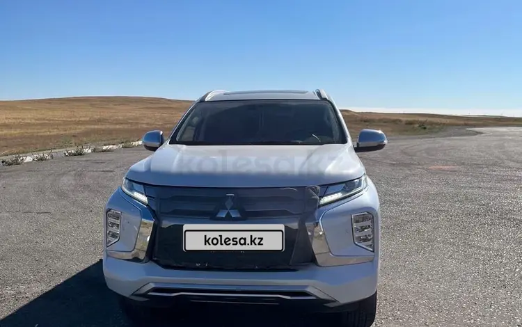 Mitsubishi Pajero Sport 2020 года за 18 000 000 тг. в Астана